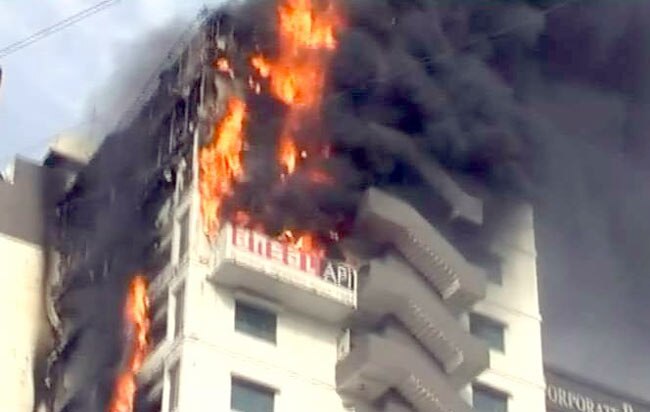 अंसल की कॉरपोरेट बिल्डिंग में आग