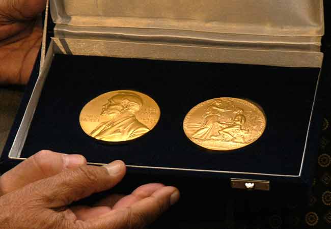 आभूषणों की बिक्री में 40 फीसद बढ़ोतरी