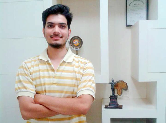 पारस शर्मा