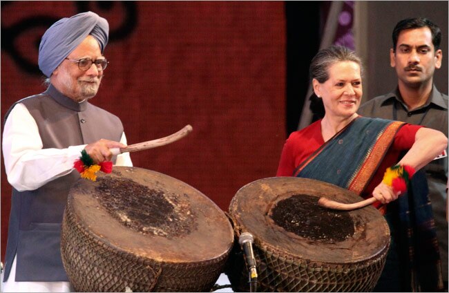 सोनिया गांधी और मनमोहन सिंह