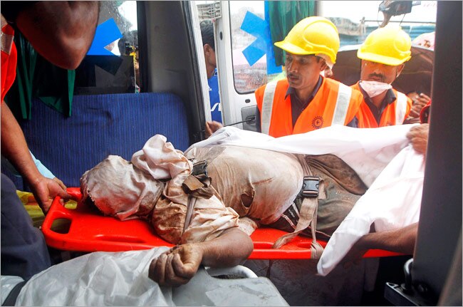 मुंबई में बिल्डिंग हादसा