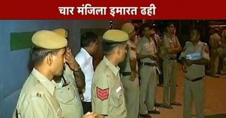 जाफराबाद में इमारत ढही