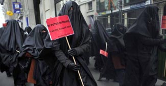 बुरका हटाने के लिए बनाया गया कानून