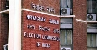 दिशा-निर्देश बना रहा है चुनाव आयोग