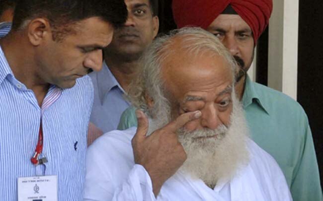 हिरासत में आसाराम