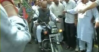 यातायात के नियम ताक पर...