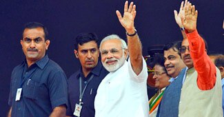 नरेंद्र मोदी