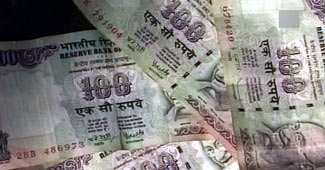 कब मजबूती पाएगा रुपया...