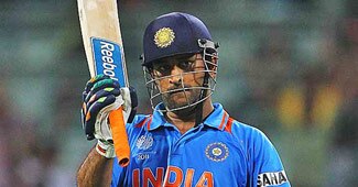 काम न आई धोनी की शतकीय पारी...