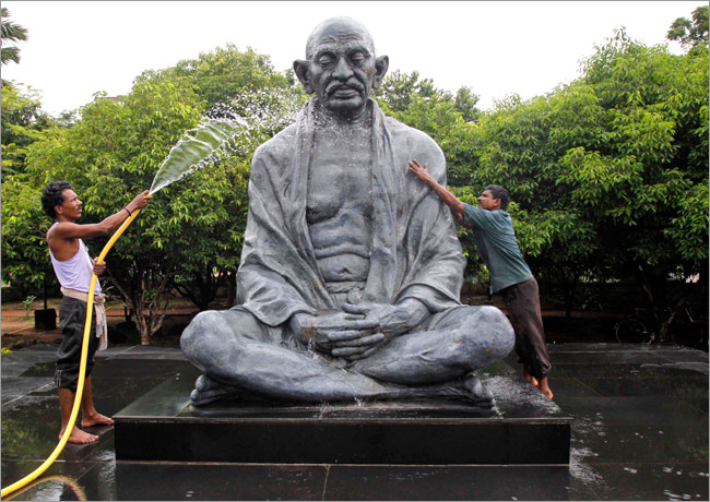 महात्मा गांधी की प्रतिमा