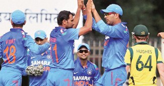 विकेट लेने के बाद खुशी जाहिर करते मोहम्मद शमी