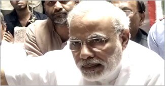 नरेंद्र मोदी