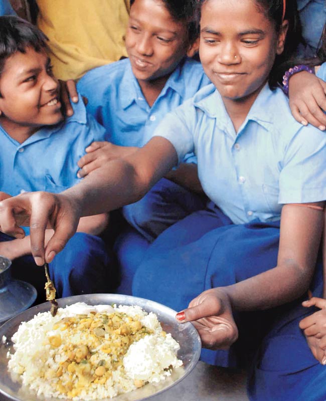 बिहार के मिड-डे मील में मरा हुआ चूहा