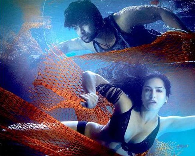 जैकपॉट के नए पोस्टर में सनी लियोन