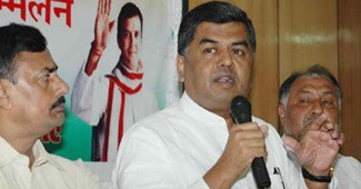 कांग्रेस नेता बीके हरिप्रसाद