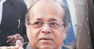 पूर्व जस्टिस एके गांगुली