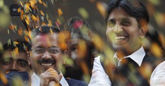 अरविंद केजरीवाल और कुमार विश्वास