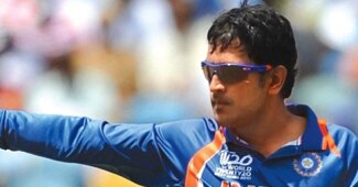 एम एस धोनी