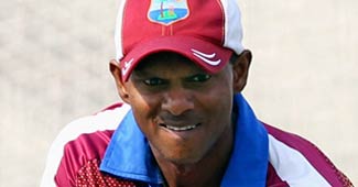 बॉर्डर का भी रिकार्ड टूटा, ब्रेडमैन की बराबरी की