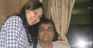 सुनील जेम्स अपने परिवार के साथ