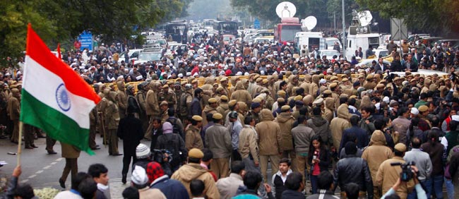 आम आदमी पार्टी का धरना प्रदर्शन