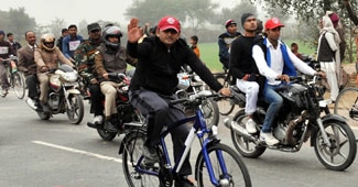 अखिलेश यादव