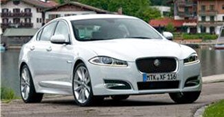 जगुआर XF 2.0 लीटर पेट्रोल इंजन मॉडल