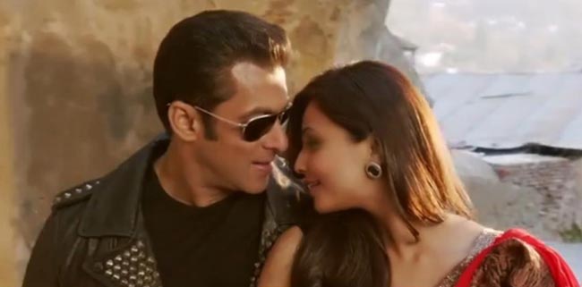 फिल्म 'जय हो' में डेजी शाह के साथ सलमान खान