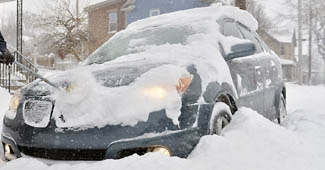 अमेरिका में भारी बर्फबारी