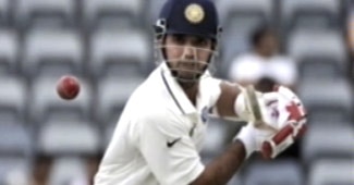 धोनी ने उठाए सवाल