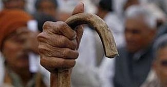 पंचायत ने सुनाया तुगलकी फरमान