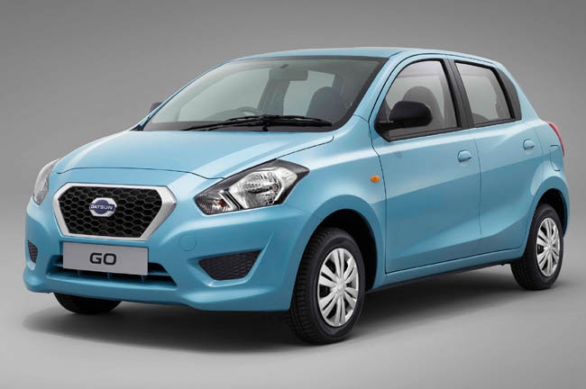 डैटसन लेकर आया कॉम्पैक्ट कार 'Go', कीमत 3.12 लाख रुपये से शुरू - datsun go  hatchback launched at a starting price of rs 3.12 lakh - AajTak