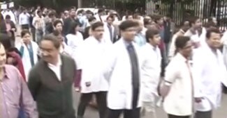 डॉक्टरों की हड़ताल पर सस्‍पेंस