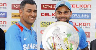 धोनी के साथ विराट कोहली