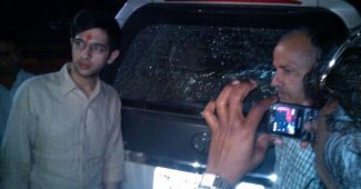 मनीष सिसोदिया की कार पर हमला