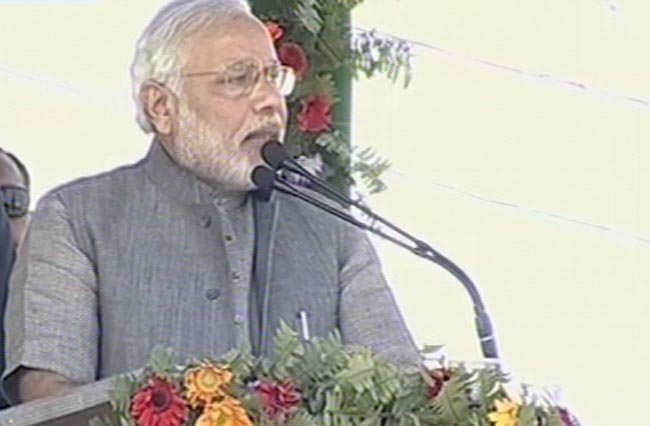 नरेंद्र मोदी