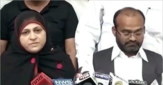 अपनी पत्नी के साथ साबिर अली