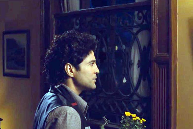 राजीव खंडेलवाल की फिल्म सम्राट एंड कंपनी का एक सीन