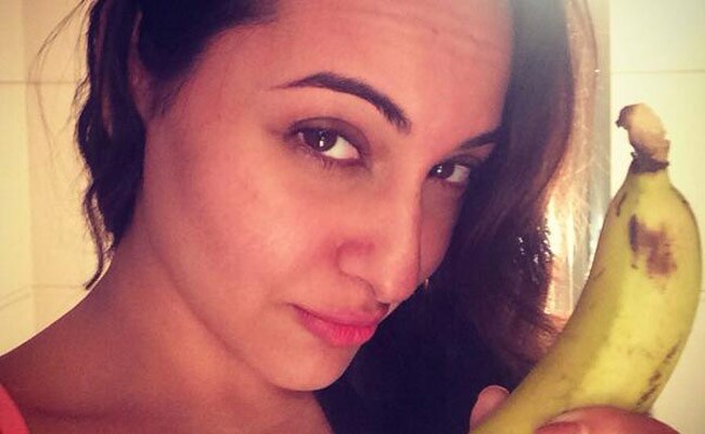 सोनाक्षी सिन्‍हा