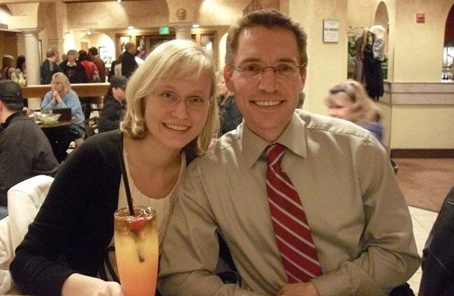 अपनी पत्‍नी के साथ जैसन पैजेट