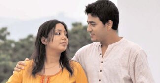 रूमी नाथ और जैकी की फाइल फोटो