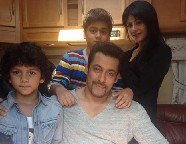 वारडा नाडियावाला, सुभान और सुफयान के साथ सलमान खान