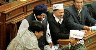 Arvind Kejriwal, Arvinder Singh Lovely