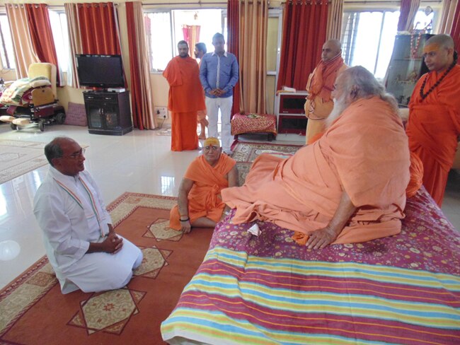 शंकराचार्य की शरण में दिग्विजय