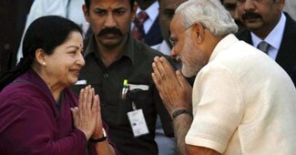 नरेंद्र मोदी और जयललिता (फाइल फोटो)