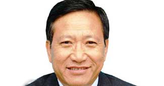 नगालैंड के मुख्यमंत्री टी आर जेलियांग