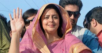 अभिनेत्री और कांग्रेस प्रत्‍याशी नगमा