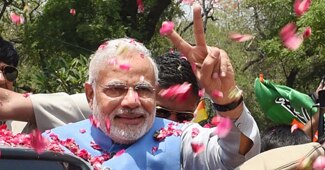 नरेंद्र मोदी