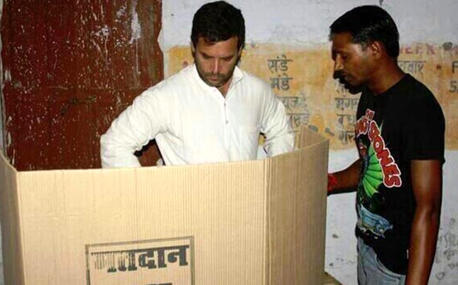 Rahul gandhi in Amethi Polling Booth
