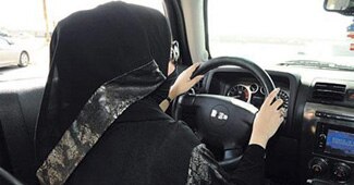 कार चलाने पर आई तलाक की नौबत